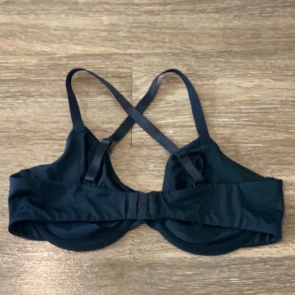 2 Target bras - Picture 7 of 8